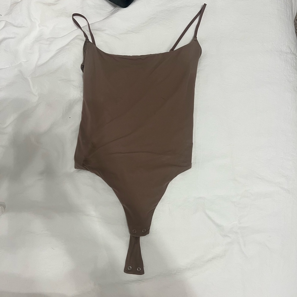 SKIMS FITS EVERYBODY BODY SUIT!!